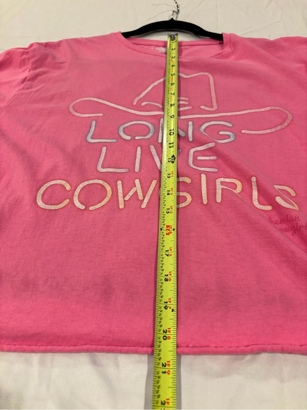 Country Festival Cropped Bohemian Cowgirl Pink Graphic Tee Girl’s Trip Rodeo - Picture 8 of 8